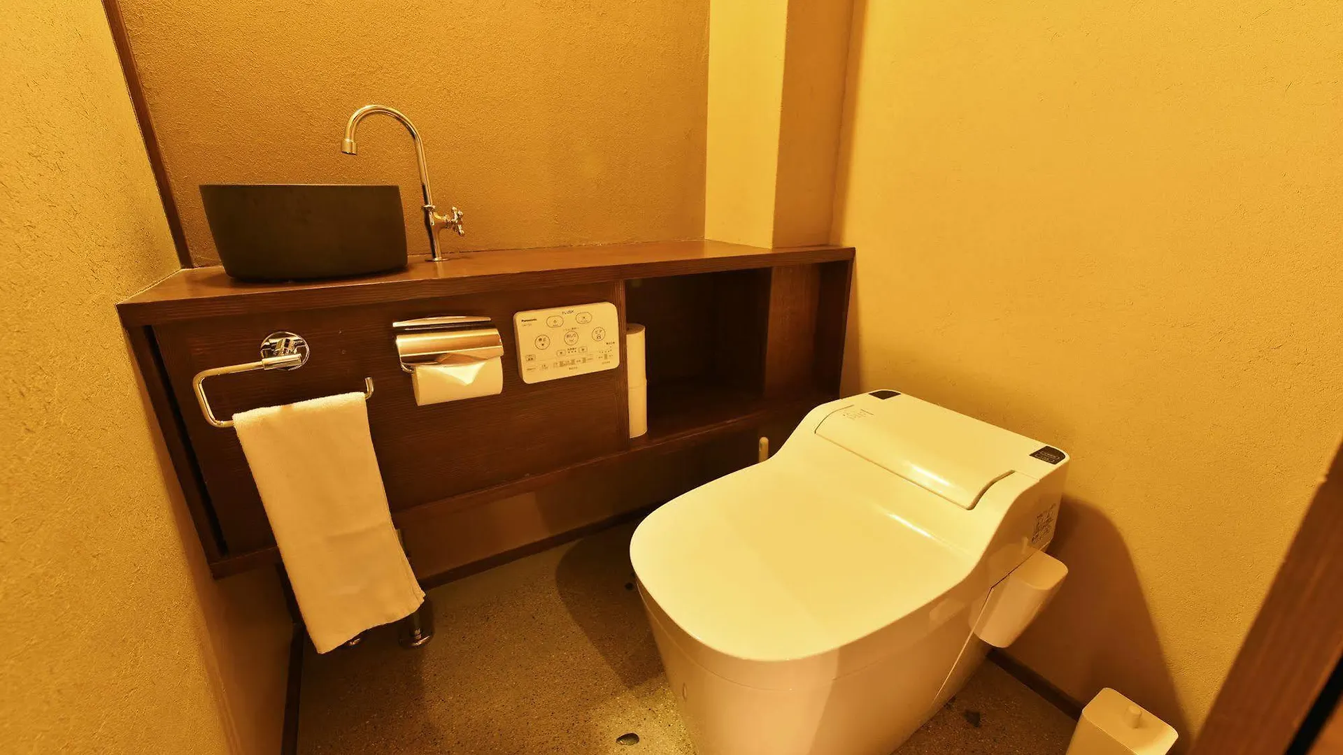 Kuraya Kiyomizu Gojo Villa Kyoto 0*,  Japan